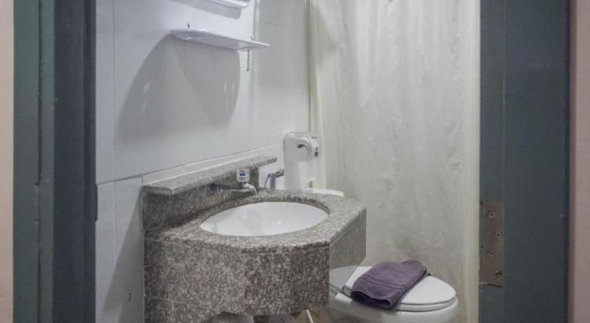 בנגקוק Bird Room Hotel - Pratunam מראה חיצוני תמונה